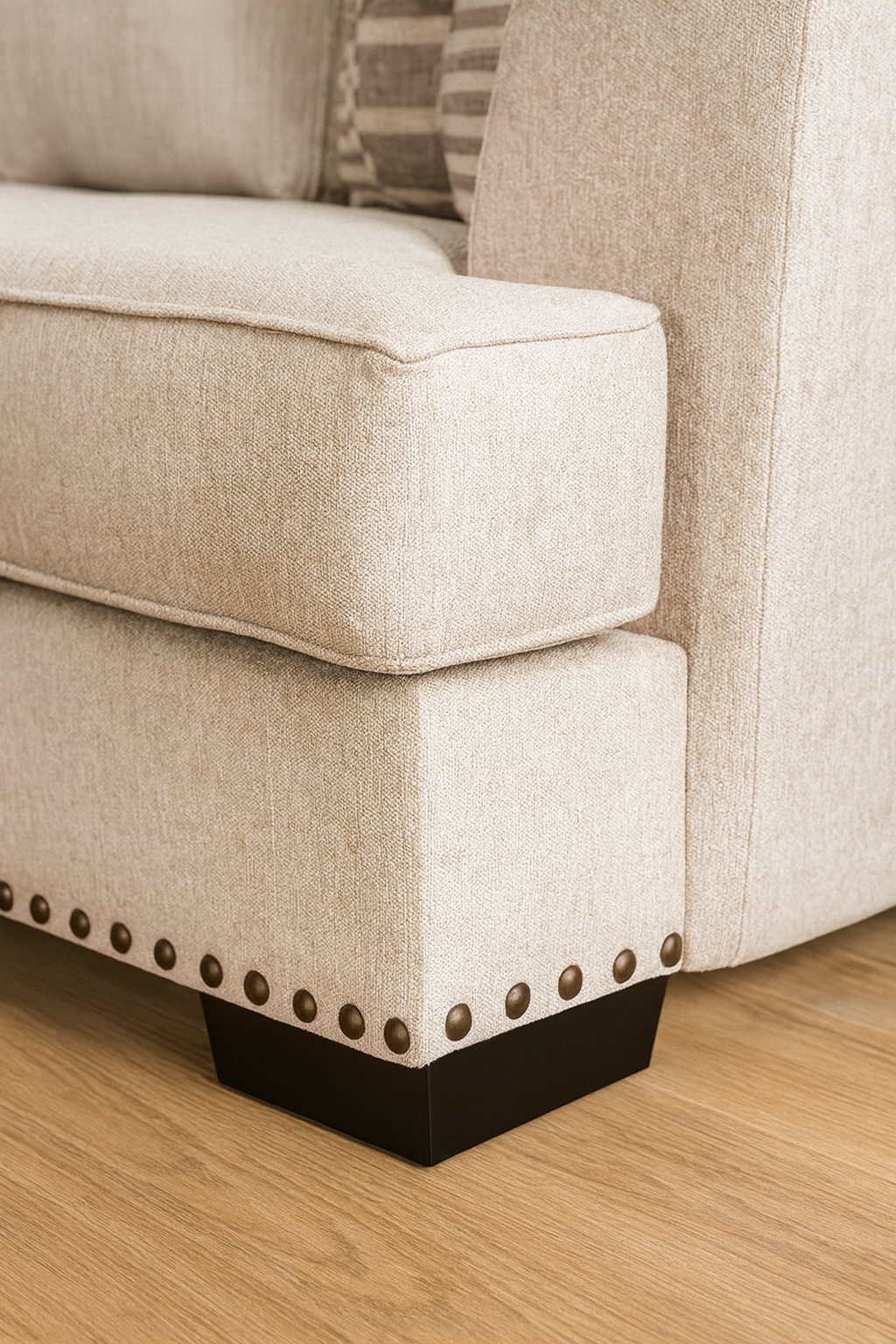 Gervais With Loveseat