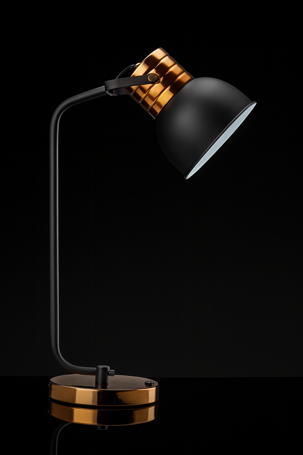 Urien Table Lamp